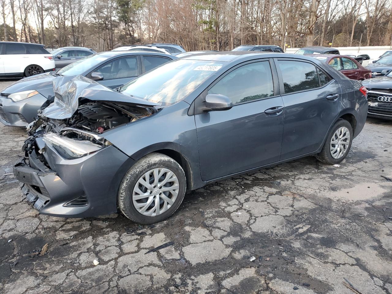 2018 Toyota Corolla VIN 5YFBURHE1JP839101