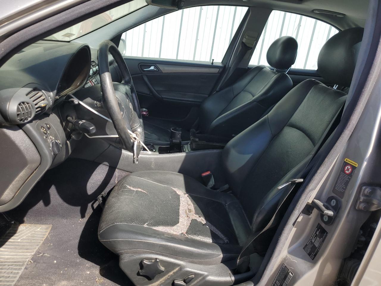 2004 Mercedes-Benz C-klasse VIN WDBRF40J44F459457 Copart auction photo, mechanical / minor dent/scratches damage thumbnail 7