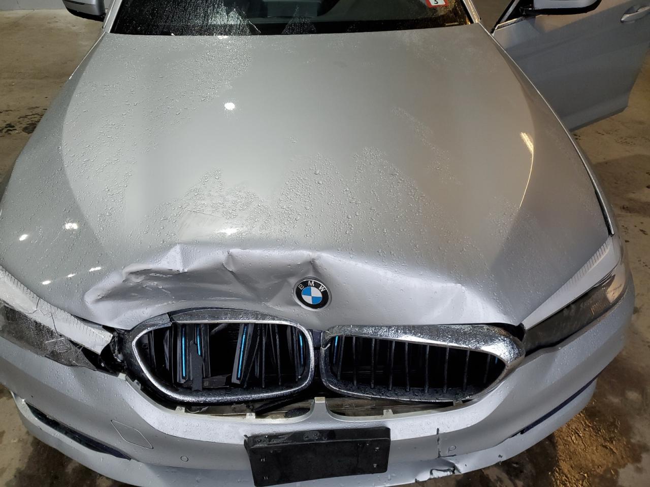 2019 BMW 5er VIN WBAJB1C56KB376895 Copart auction photo, front end damage thumbnail 12
