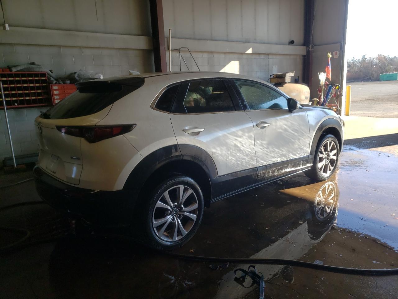 2020 Mazda CX-30 VIN 3MVDMBDL6LM135604 Copart auction photo, front end damage thumbnail 3