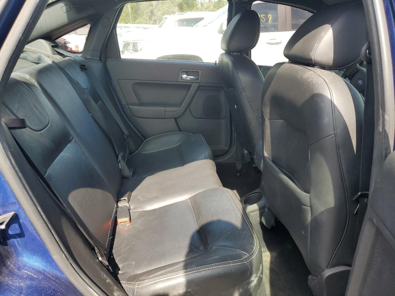 2008 Ford Focus VIN 1FAHP35NX8W114168 Copart auction photo, front end / undercarriage damage thumbnail 10
