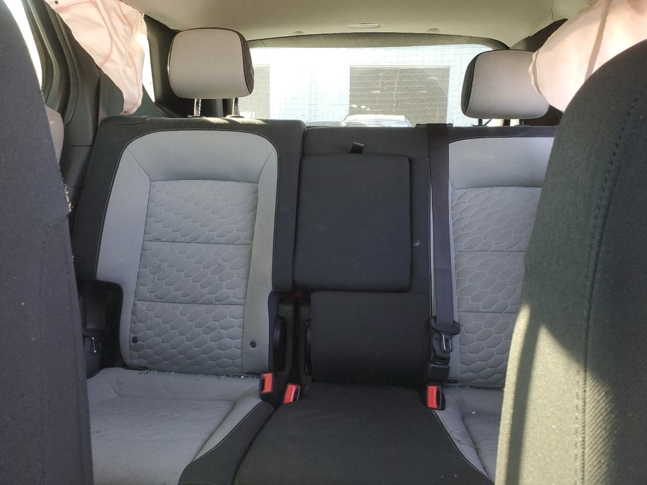 2018 Chevrolet Equinox VIN 2GNAXHEV0J6106094 Copart auction photo, side damage thumbnail 10