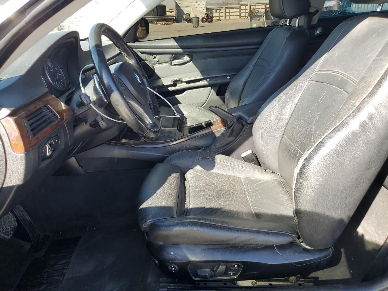 2011 BMW 3er VIN WBAKE3C54BE557631 Copart auction photo, front end / minor dent/scratches damage thumbnail 7