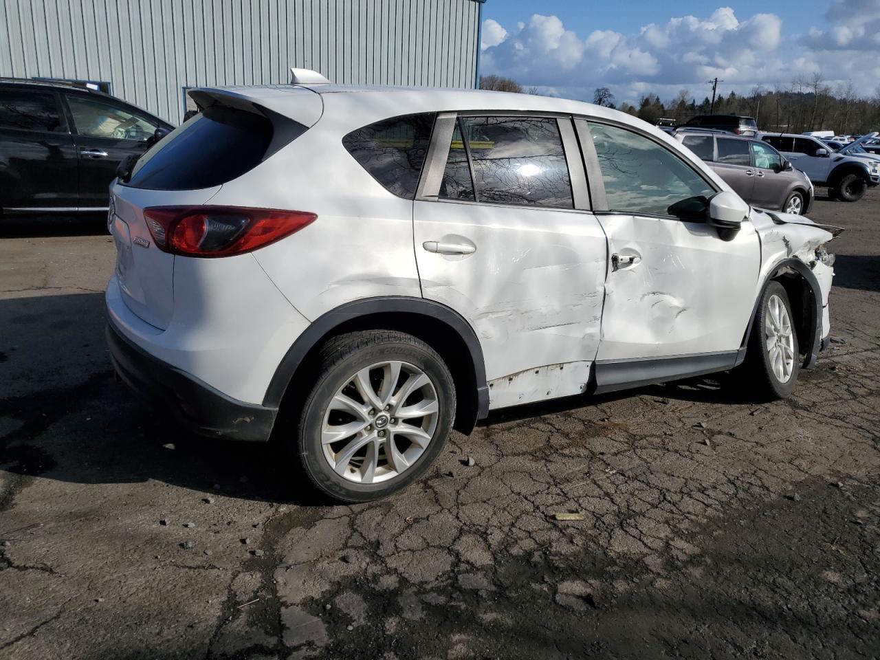 2013 Mazda CX-5 VIN JM3KE4DE3D0153511 Copart auction photo, side / front end damage thumbnail 3