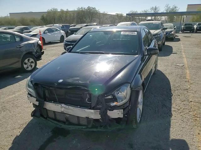 2013 Mercedes-Benz C-klasse VIN WDDGF4HB6DR262669 Copart auction photo, front end damage thumbnail 13