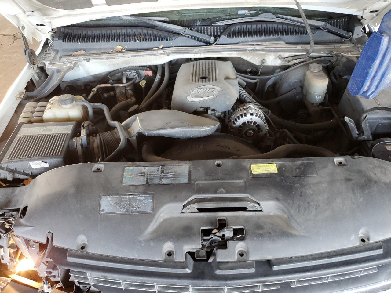 2002 Chevrolet Silverado VIN 2GCEC19VX21282902 Copart auction photo, side / front end damage thumbnail 11
