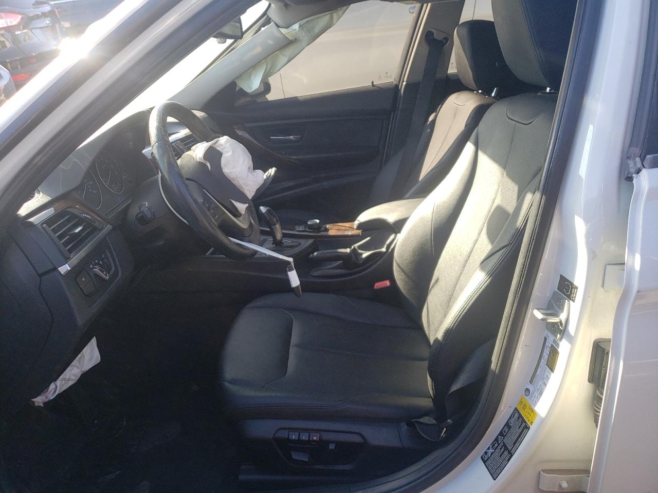 2014 BMW 3er VIN WBA3B5G52ENS10967 Copart auction photo, front end / undercarriage damage thumbnail 7