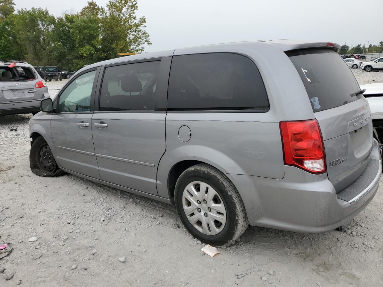 2015 Dodge Caravan VIN 2C4RDGBG0FR608081 Copart auction photo, all over damage thumbnail 2