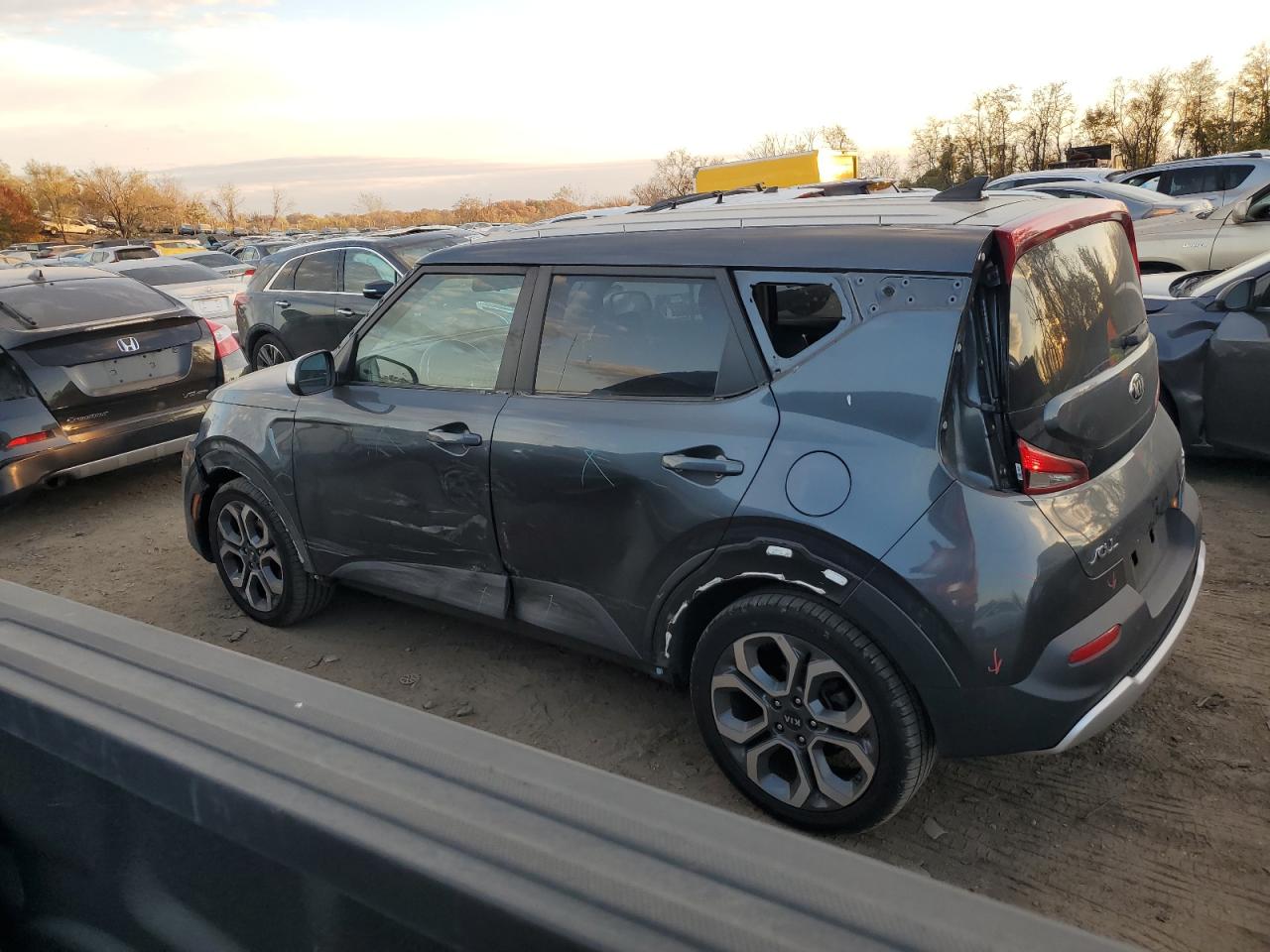 2020 KIA Soul VIN KNDJ23AU2L7040867 Copart auction photo, all over / stripped damage thumbnail 2