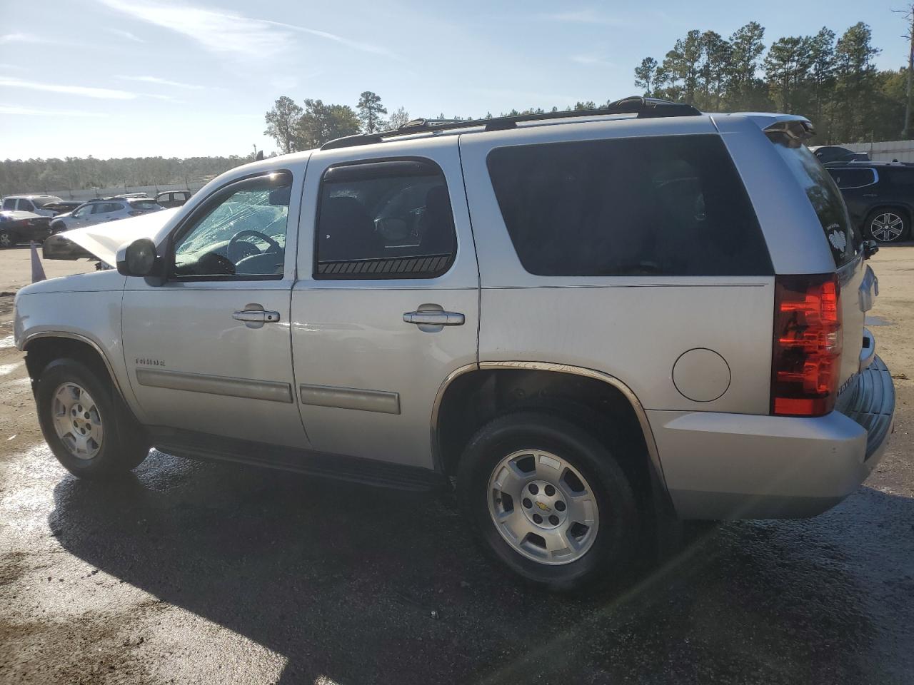 2011 Chevrolet Tahoe VIN 1GNSCAE01BR378641 Copart auction photo, front end damage thumbnail 2