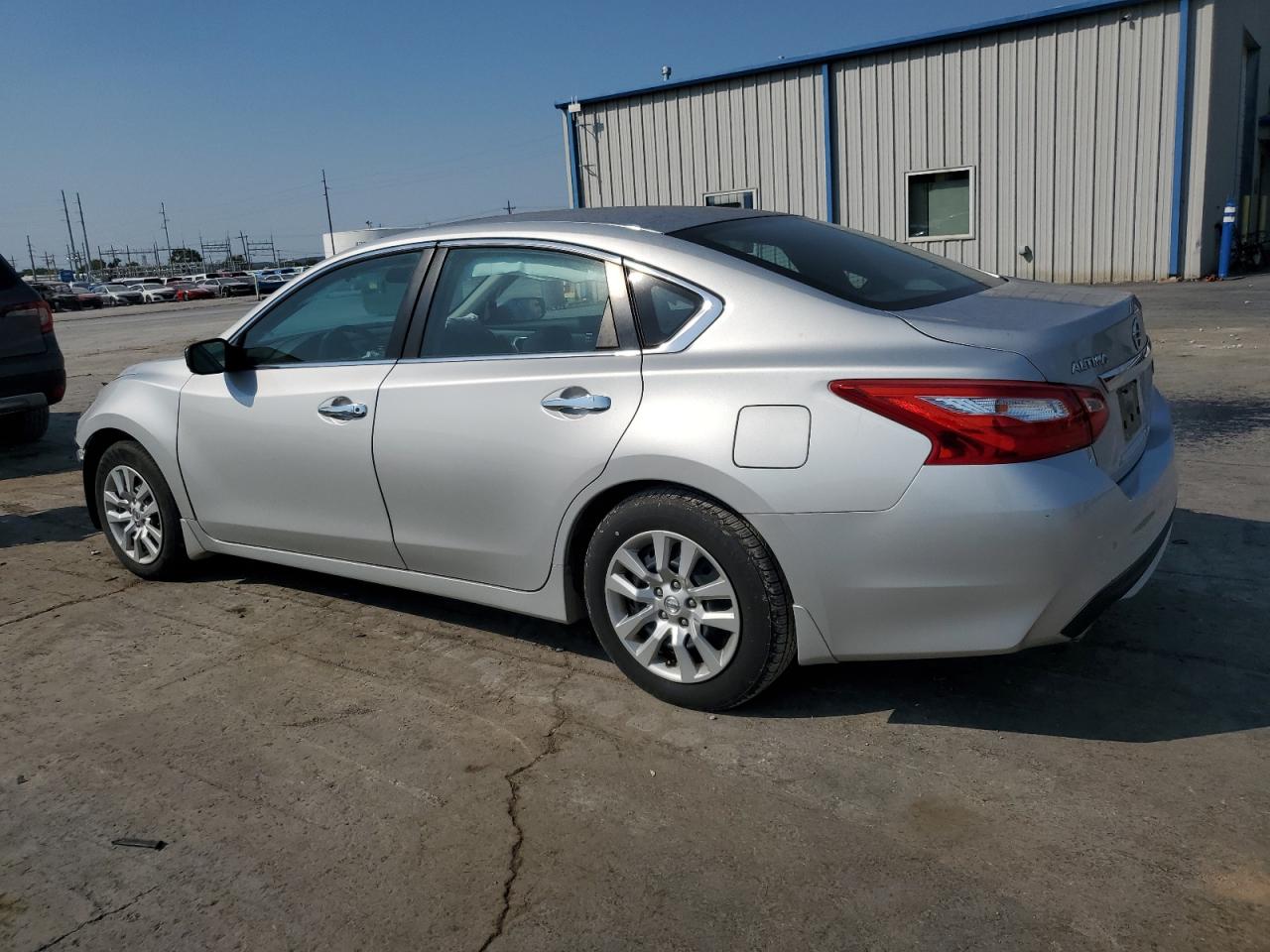 2017 Nissan Altima VIN 1N4AL3AP8HC478174 Copart auction photo, front end / side damage thumbnail 2