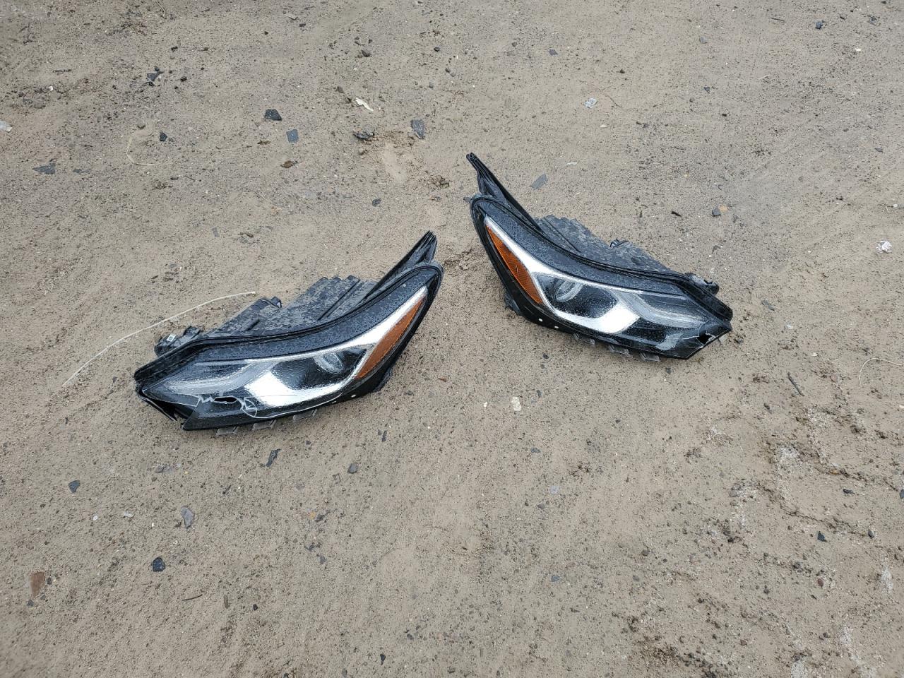 2020 Chevrolet Equinox VIN 2GNAXHEV2L6108920 Copart auction photo, front end / rear end damage thumbnail 13