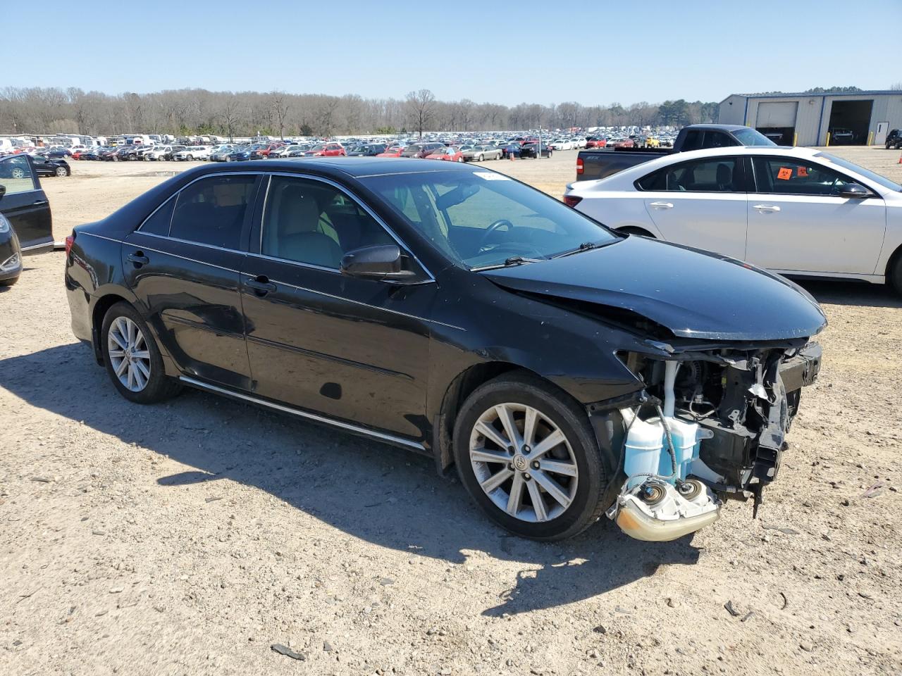 2014 Toyota Camry VIN 4T4BF1FKXER395022 Copart auction photo, front end / minor dent/scratches damage thumbnail 4