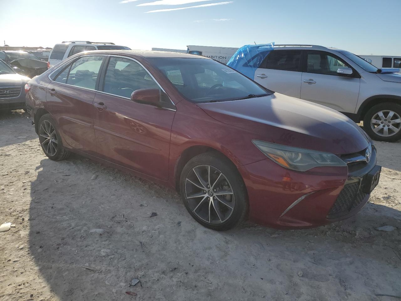 2015 Toyota Camry VIN 4T1BK1FK0FU554749 Copart auction photo, side / rear end damage thumbnail 4