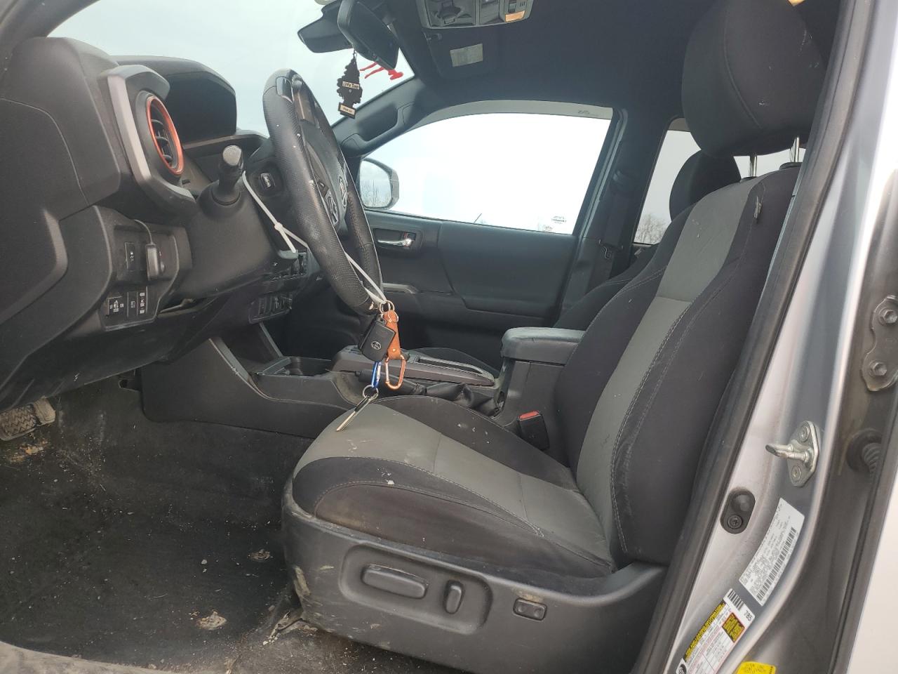 2020 Toyota Tacoma VIN 3TMCZ5AN8LM354523 Copart auction photo, front end damage thumbnail 7