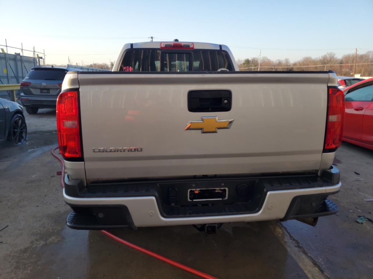 2020 Chevrolet Colorado VIN 1GCPTDE13L1194682 Copart auction photo, vandalism damage thumbnail 6