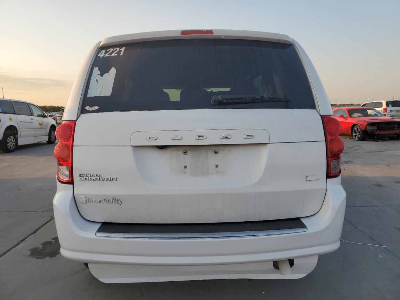 2017 Dodge Caravan VIN 2C4RDGBGXHR776510 Copart auction photo, side damage thumbnail 6