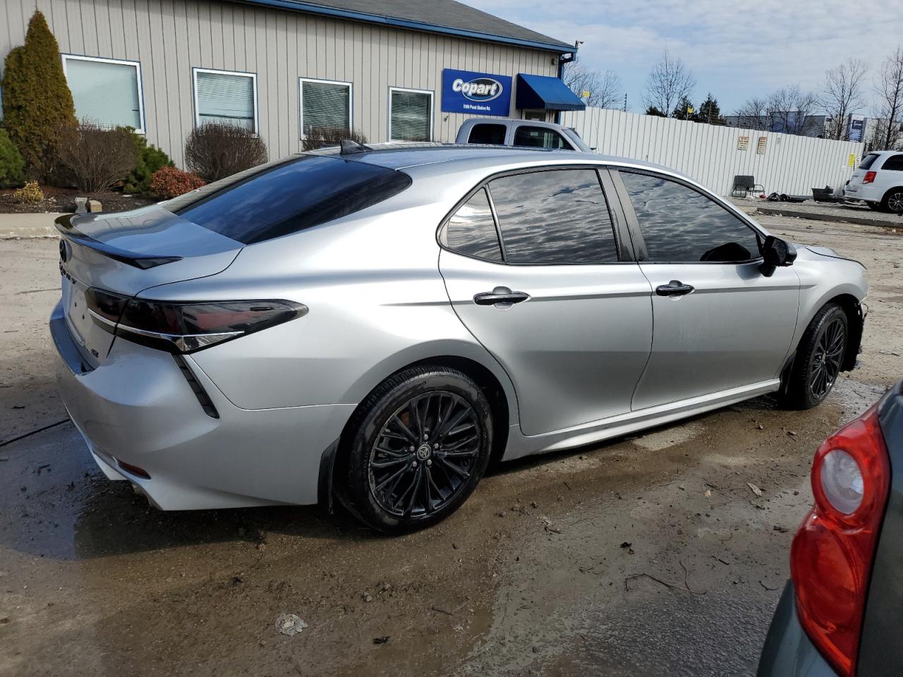 2021 Toyota Camry VIN 4T1G11AK0MU435371 Copart auction photo, front end / rear end damage thumbnail 3