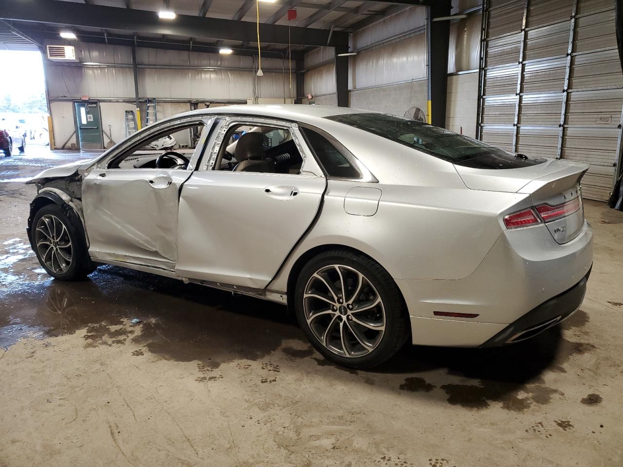 2019 Lincoln MKZ VIN 3LN6L5D92KR632388 Copart auction photo, front end / side damage thumbnail 2