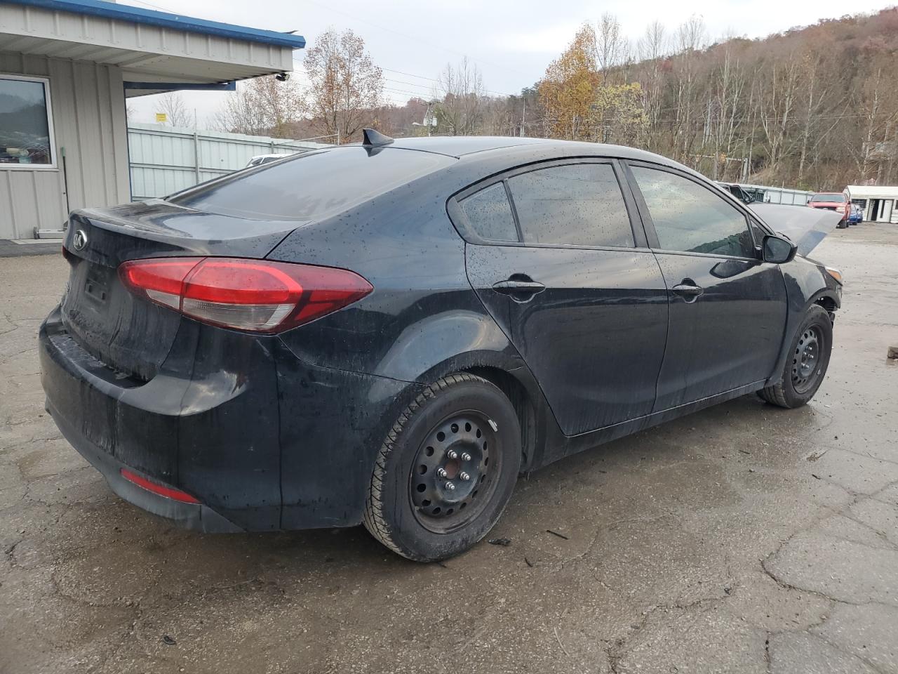 2017 KIA Forte VIN 3KPFK4A76HE108486 Copart auction photo, front end / side damage thumbnail 3