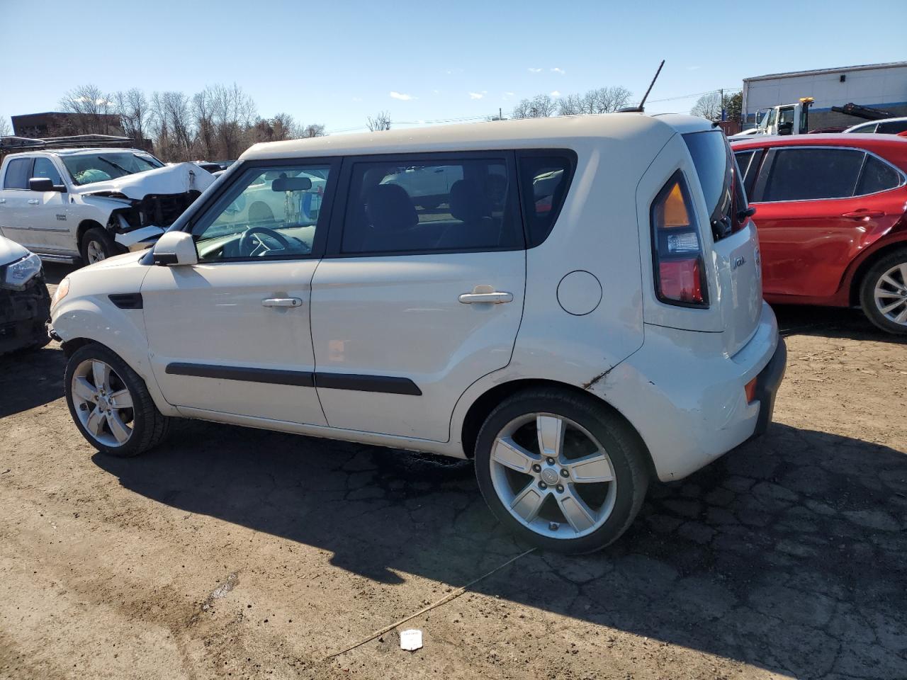 2011 KIA Soul VIN KNDJT2A23B7712942 Copart auction photo, front end damage thumbnail 2