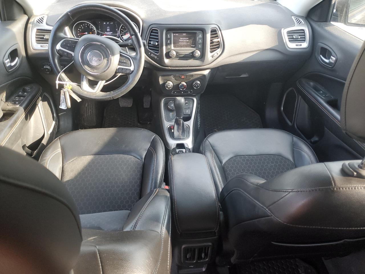 2018 Jeep Compass VIN 3C4NJDBB3JT168759 Copart auction photo, front end damage thumbnail 8