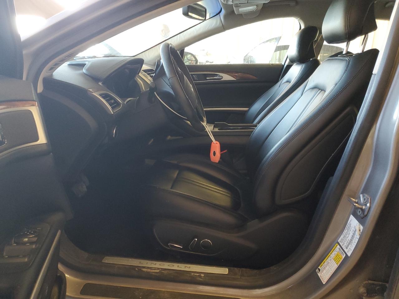 2016 Lincoln MKZ VIN 3LN6L2GK0GR632197 Copart auction photo, rear end / minor dent/scratches damage thumbnail 7