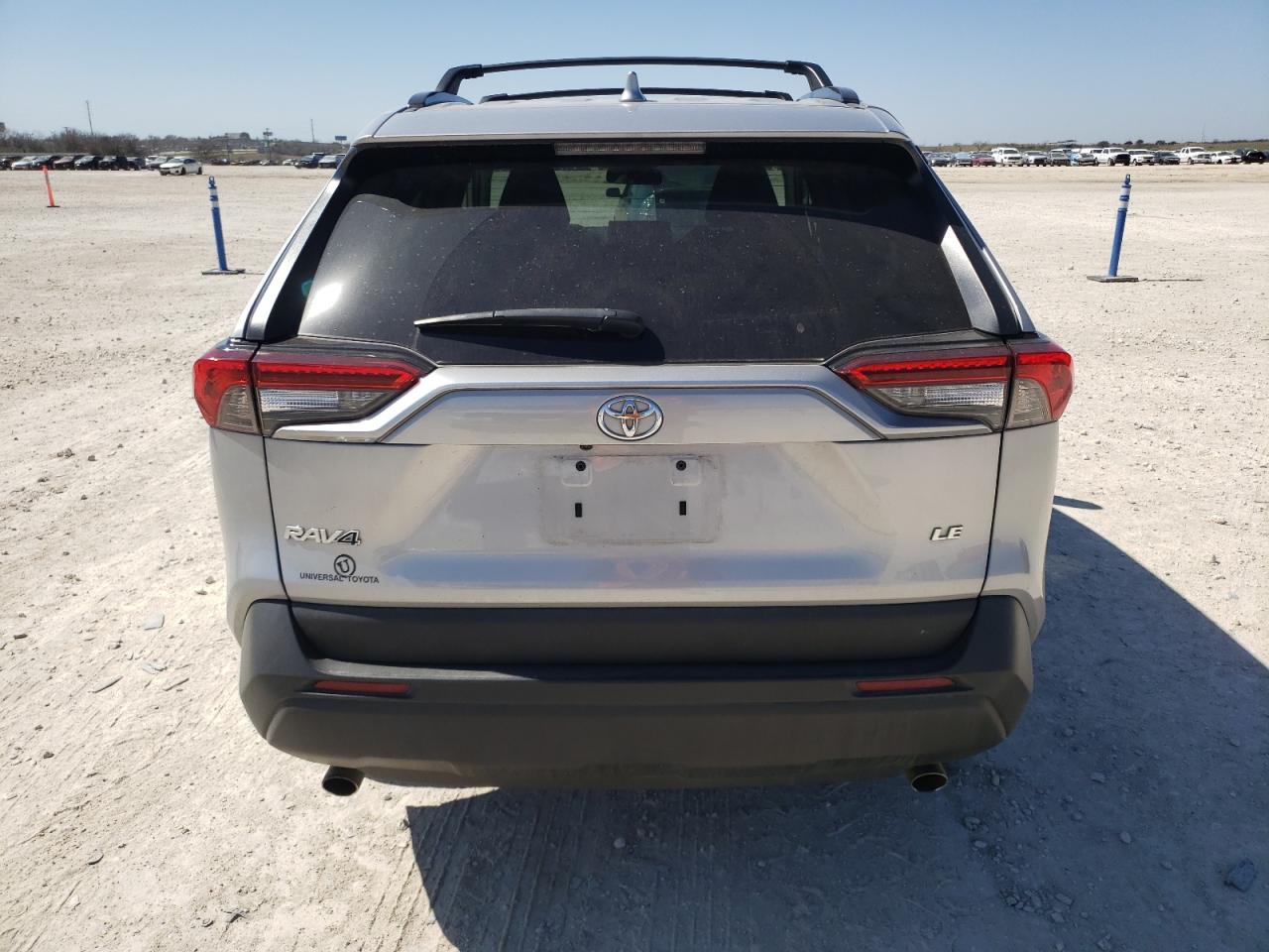 2021 Toyota RAV 4 VIN 2T3H1RFV9MW140329 Copart auction photo, front end / side damage thumbnail 6