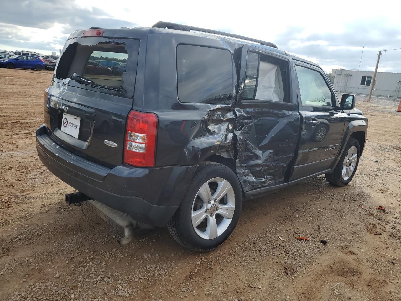 2014 Jeep Liberty (Patriot) VIN 1C4NJPFB4ED522179 Copart auction photo, side damage thumbnail 3