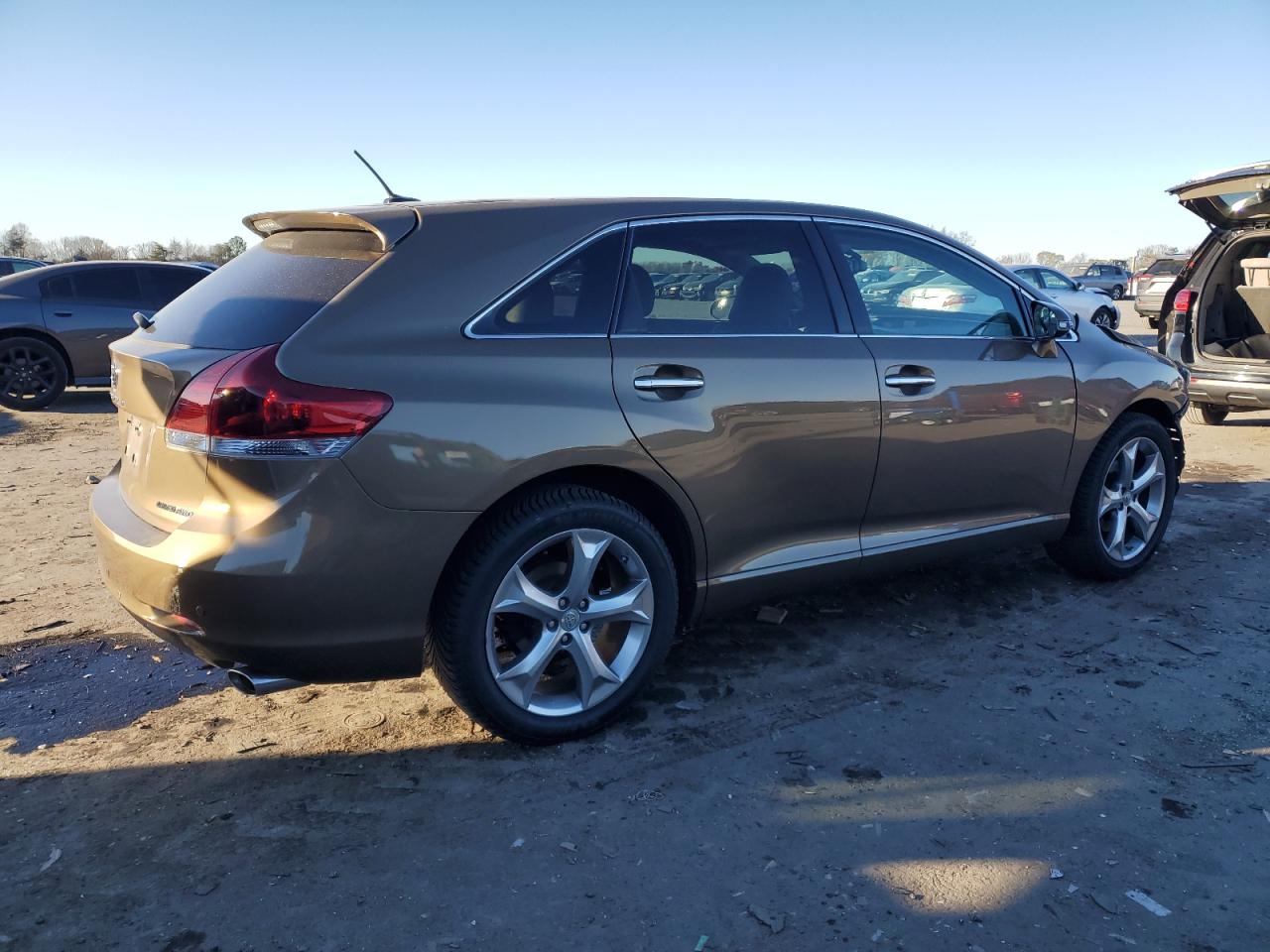 2014 Toyota Venza VIN 4T3BK3BB1EU098056 Copart auction photo, front end / undercarriage damage thumbnail 3