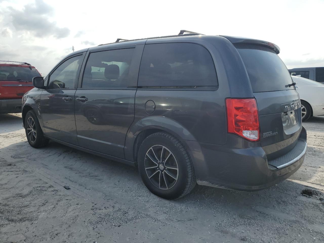 2019 Dodge Caravan VIN 2C4RDGEG2KR513205 Copart auction photo, water/flood damage thumbnail 2