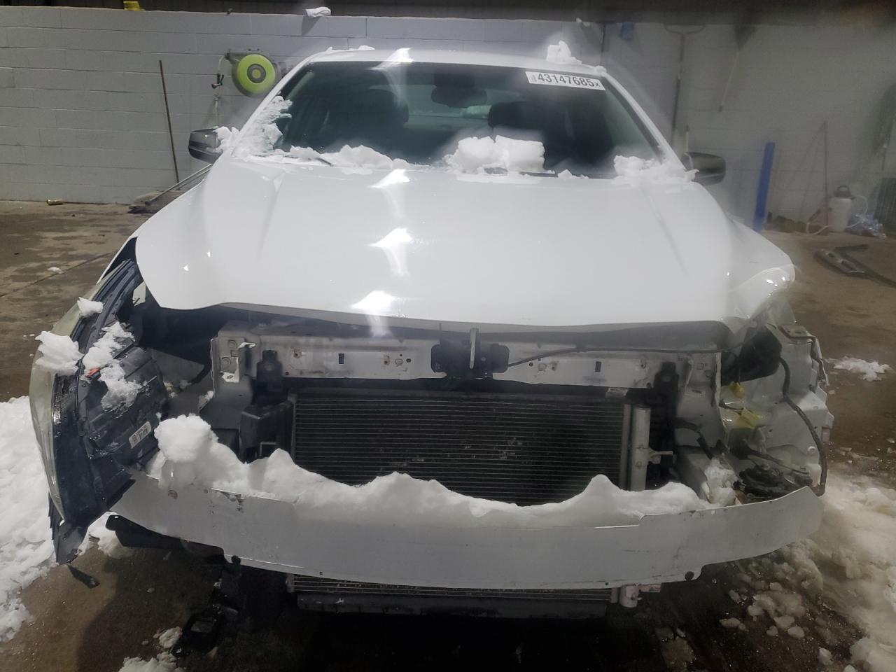 2015 Chevrolet Malibu VIN 1G11A5SL7FF260058 Copart auction photo, front end / minor dent/scratches damage thumbnail 5