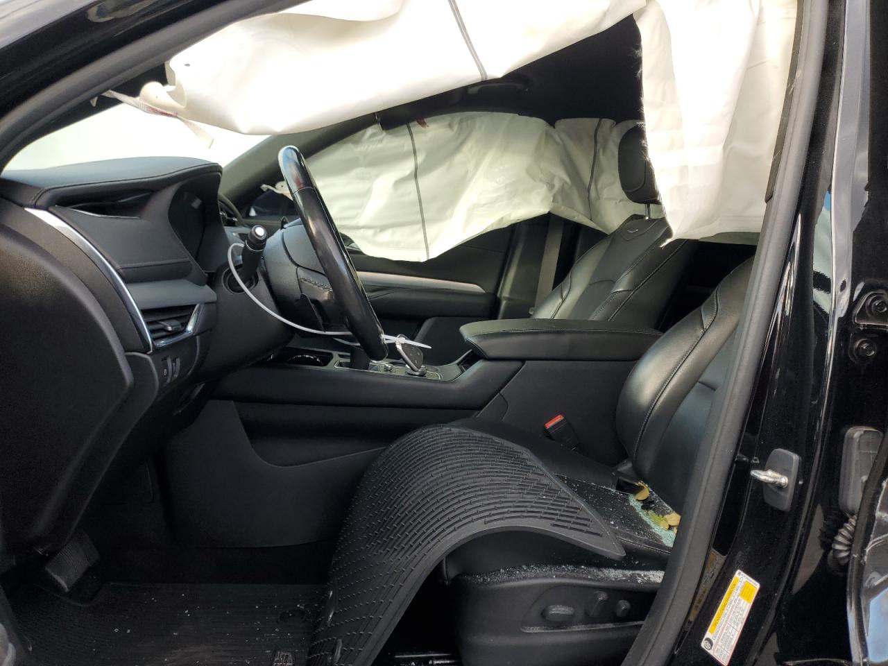 2021 Cadillac XT4 VIN 1GYFZDR4XMF016846 Copart auction photo, side / front end damage thumbnail 7