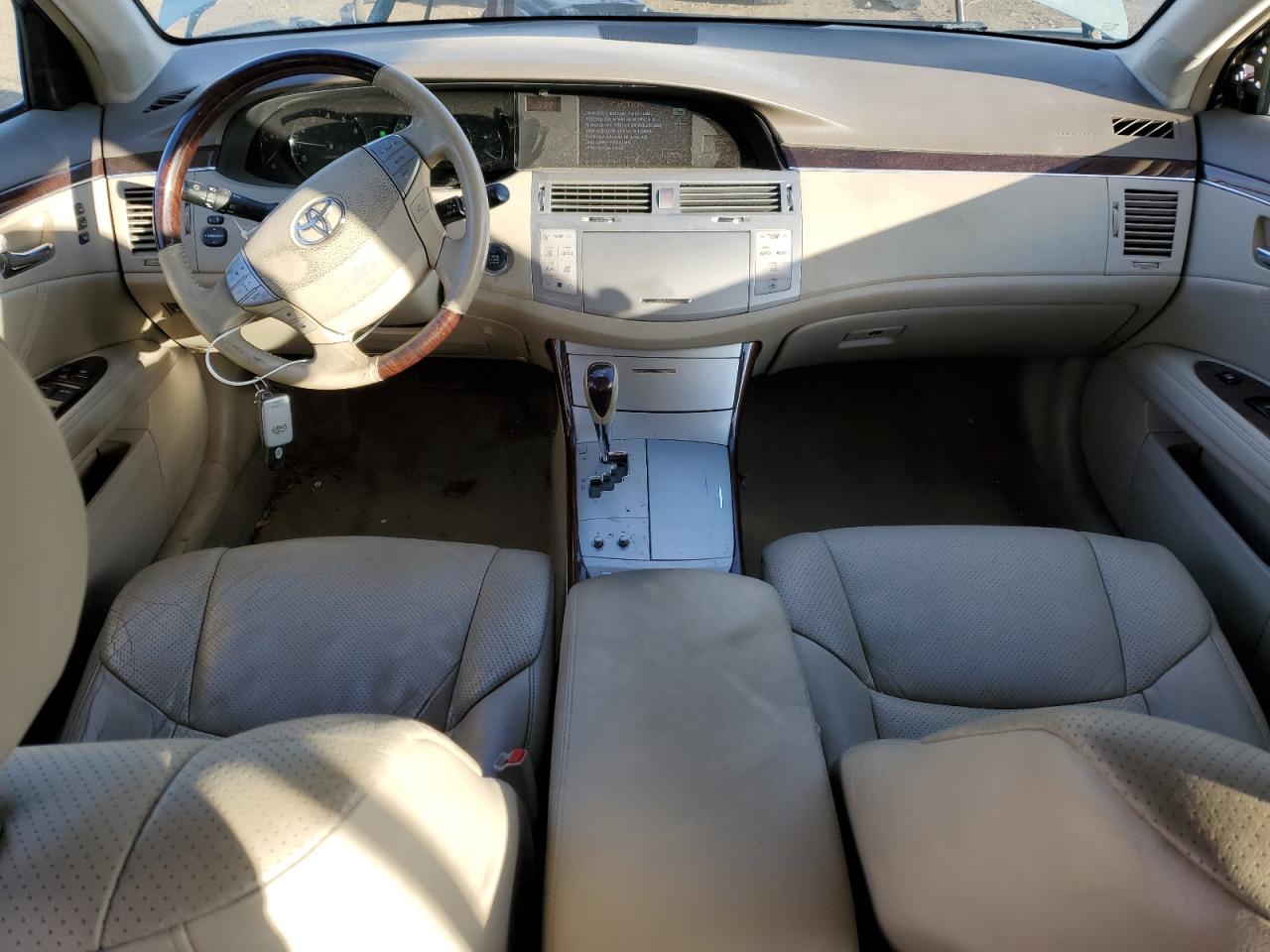 2008 Toyota Avalon VIN 4T1BK36B68U282187 Copart auction photo, front end / minor dent/scratches damage thumbnail 8
