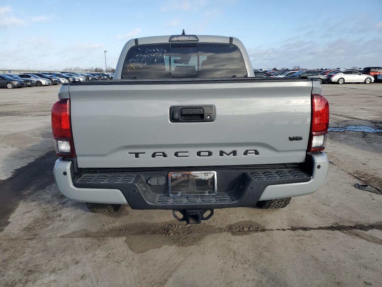 2019 Toyota Tacoma VIN 3TMCZ5AN7KM252225 Copart auction photo, minor dent/scratches damage thumbnail 6
