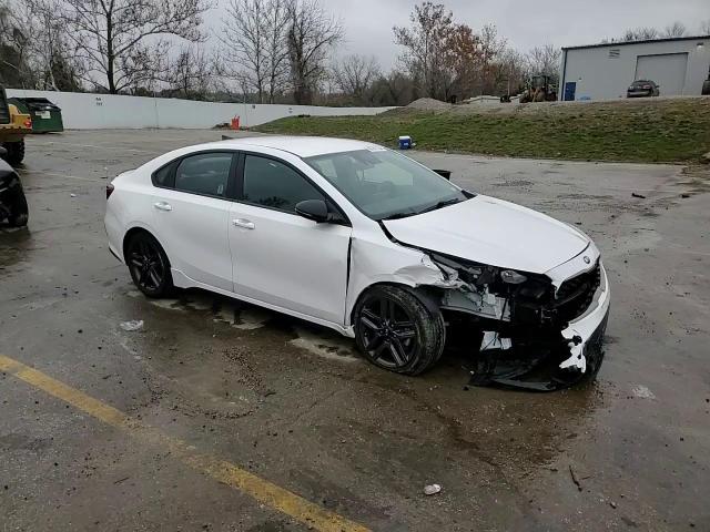 2021 KIA Forte VIN 3KPF34AD3ME328102 Copart auction photo, front end damage thumbnail 11