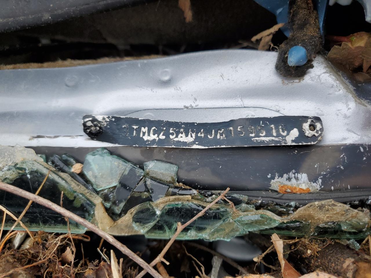 2018 Toyota Tacoma VIN 3TMCZ5AN4JM159516 Copart auction photo, water/flood / all over damage thumbnail 13