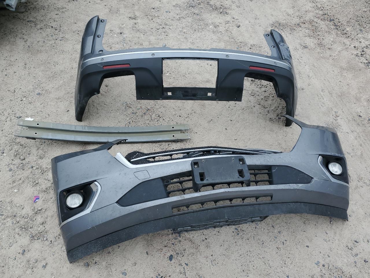 2018 Chevrolet Traverse VIN 1GNERKKW8JJ156024 Copart auction photo, front end / rear end damage thumbnail 13