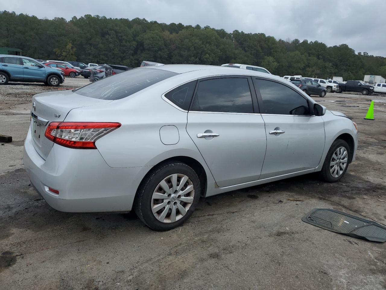 2015 Nissan Sentra VIN 3N1AB7AP4FL635613 Copart auction photo, side / rear end damage thumbnail 3