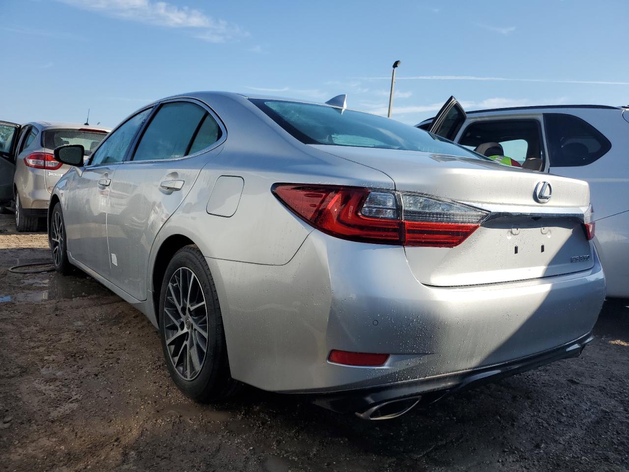 2016 Lexus ES VIN 58ABK1GG9GU029709 Copart auction photo, water/flood damage thumbnail 2
