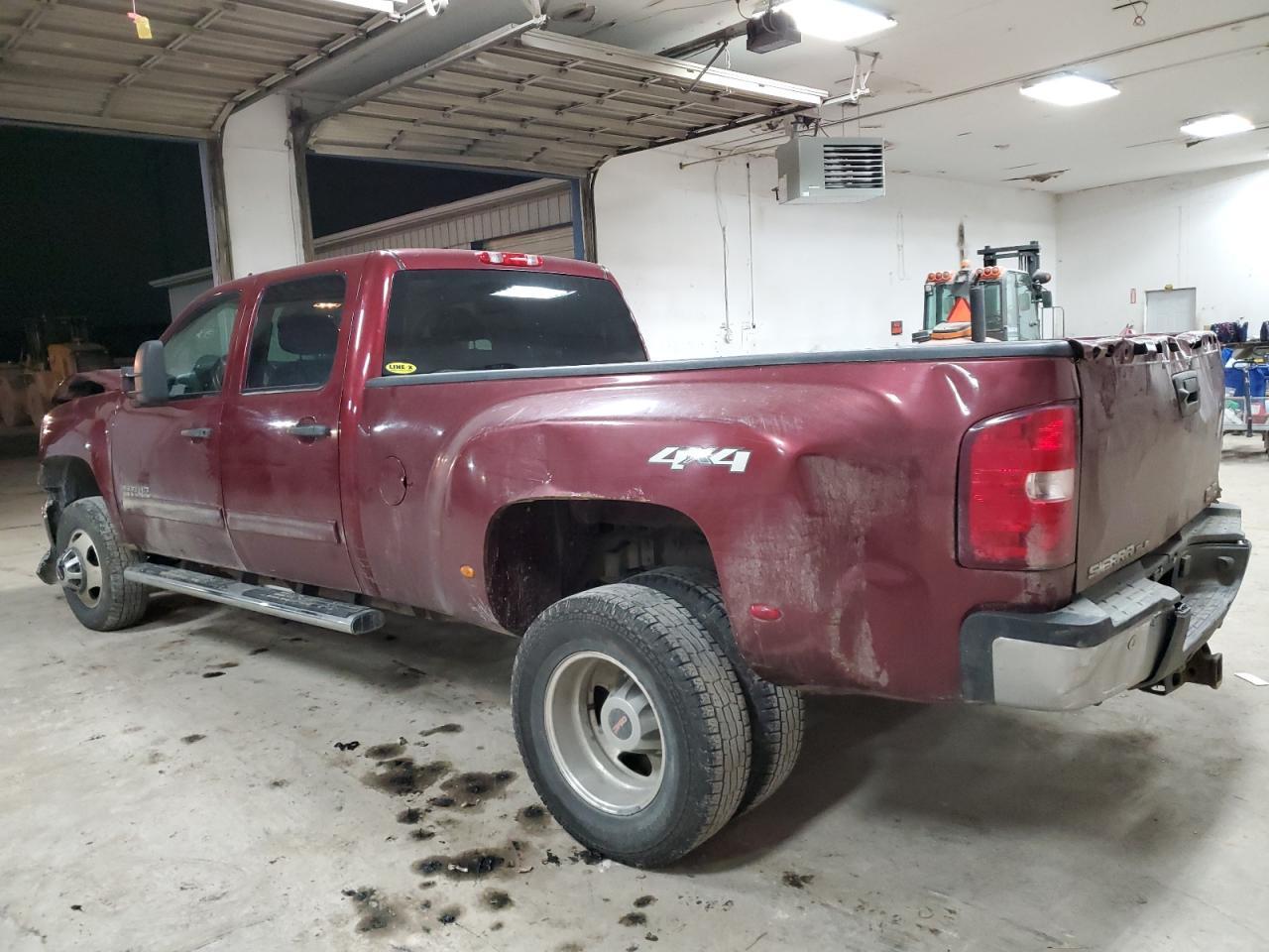 2014 GMC Sierra VIN 1GT423C80EF132839 Copart auction photo, front end / rear end damage thumbnail 2
