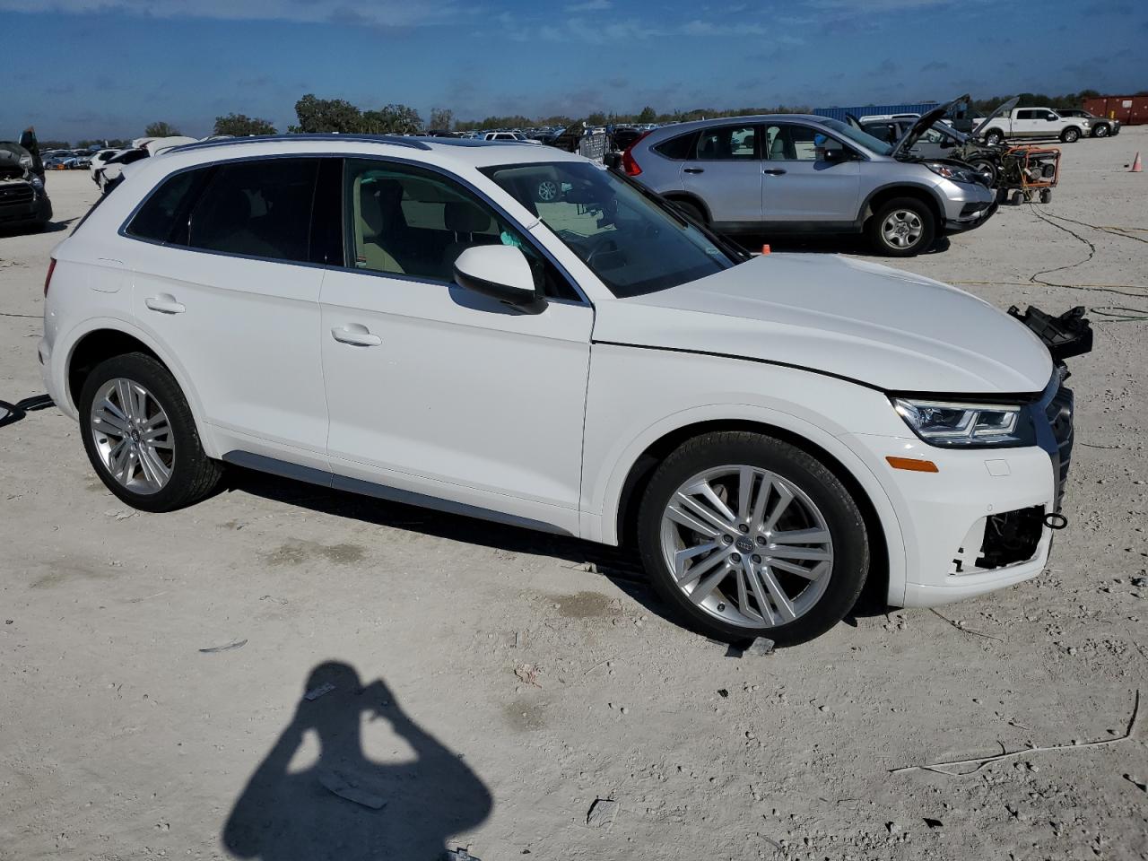 2018 Audi Q5 VIN WA1BNAFY7J2139670 Copart auction photo, front end / side damage thumbnail 4