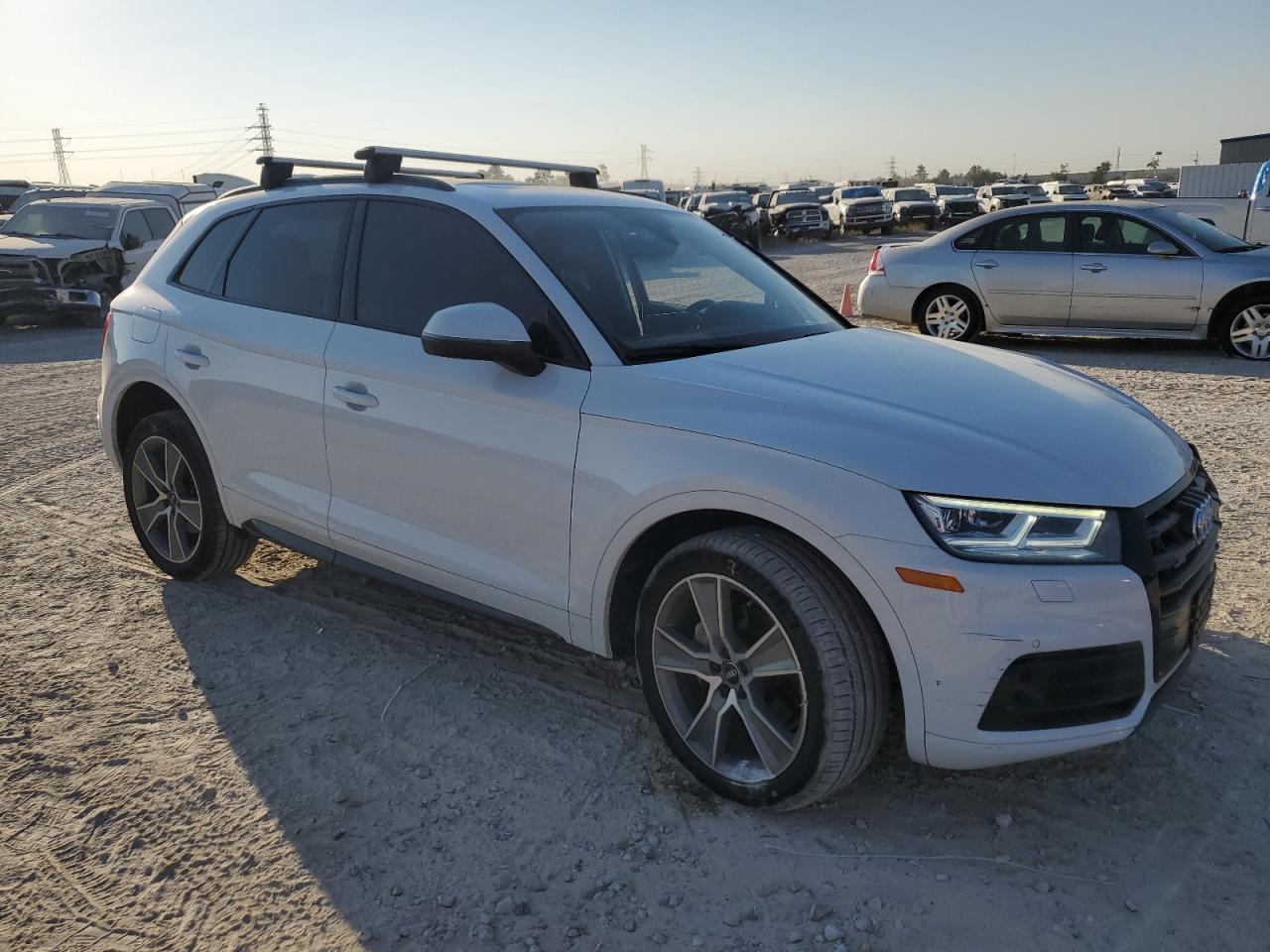 2020 Audi Q5 VIN WA1BNAFY5L2103429 Copart auction photo, side / front end damage thumbnail 4