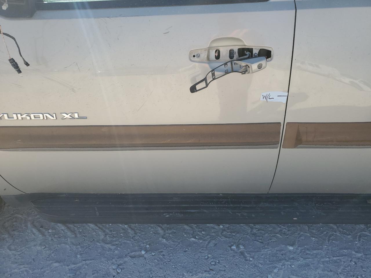 2007 GMC Yukon VIN 1GKFK163X7J356024 Copart auction photo, all over / water/flood damage thumbnail 14