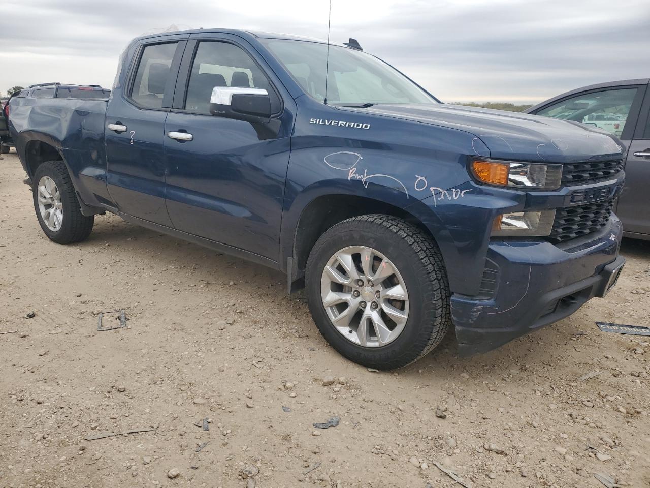 2019 Chevrolet Silverado VIN 1GCRWBEH5KZ394464 Copart auction photo, all over damage thumbnail 4