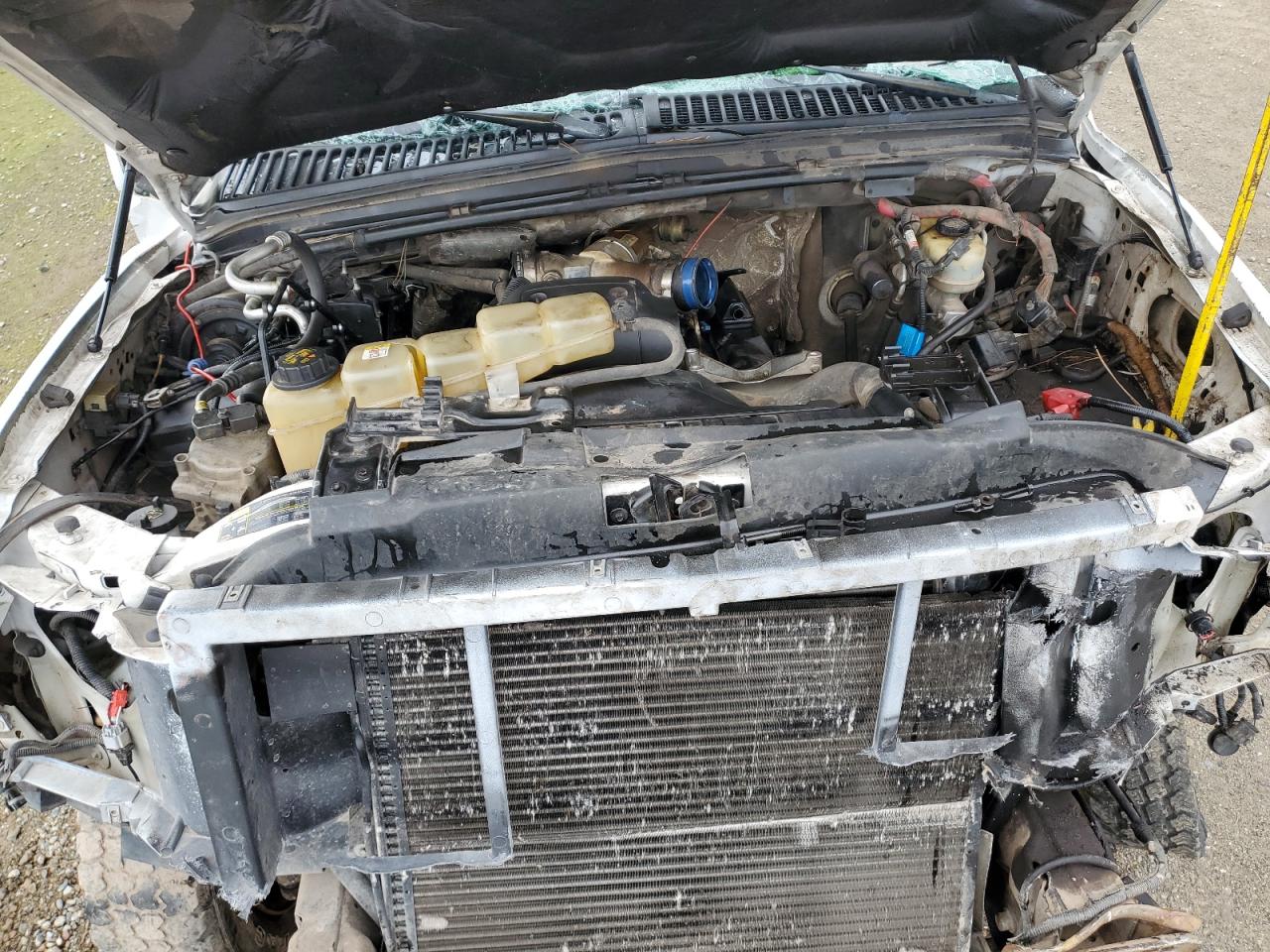 2002 Ford F250 VIN 1FTNW21FX2ED69490 Copart auction photo, all over damage thumbnail 11