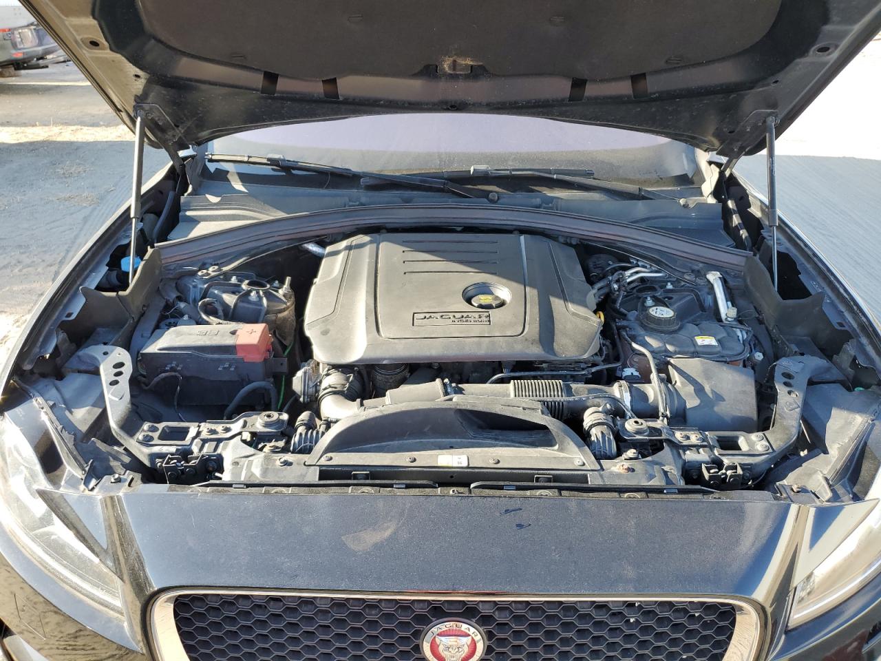 2017 Jaguar F-Pace VIN SADCJ2BN2HA086825 Copart auction photo, mechanical damage thumbnail 12