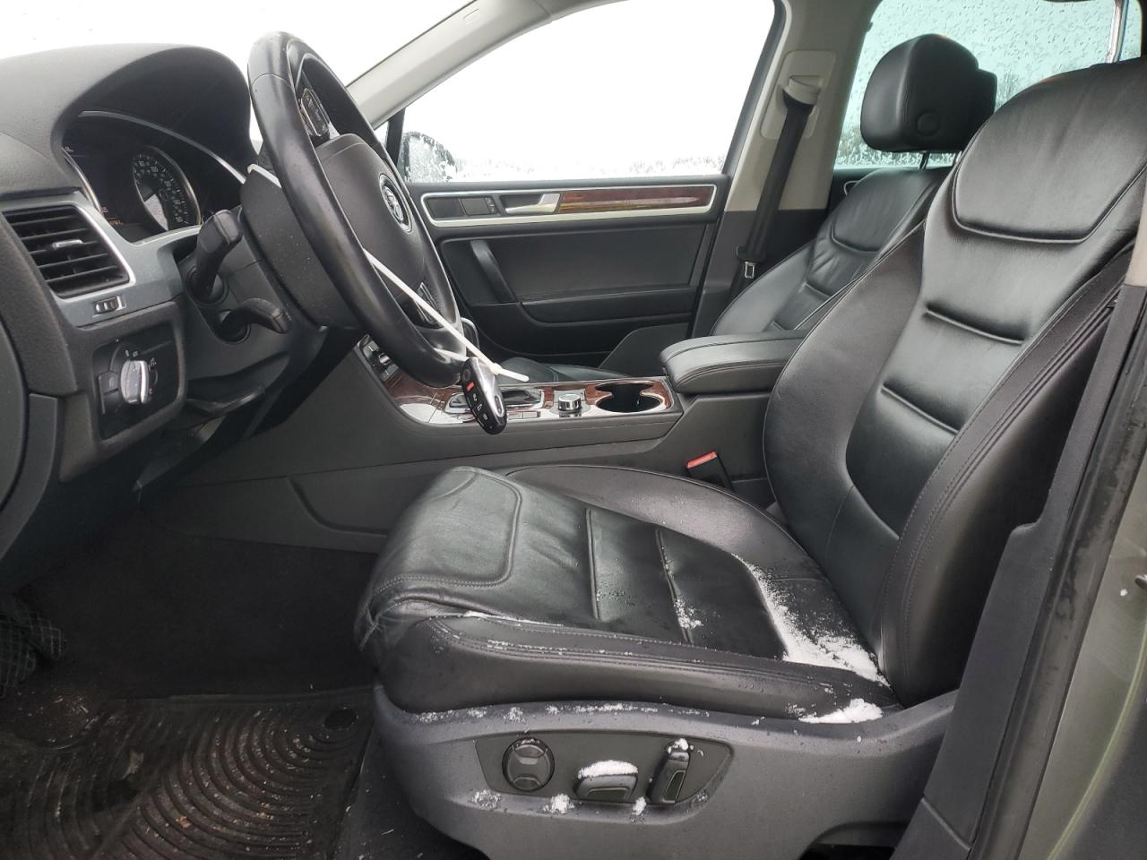 2014 Volkswagen Touareg VIN WVGEF9BPXED007813 Copart auction photo, front end / minor dent/scratches damage thumbnail 7