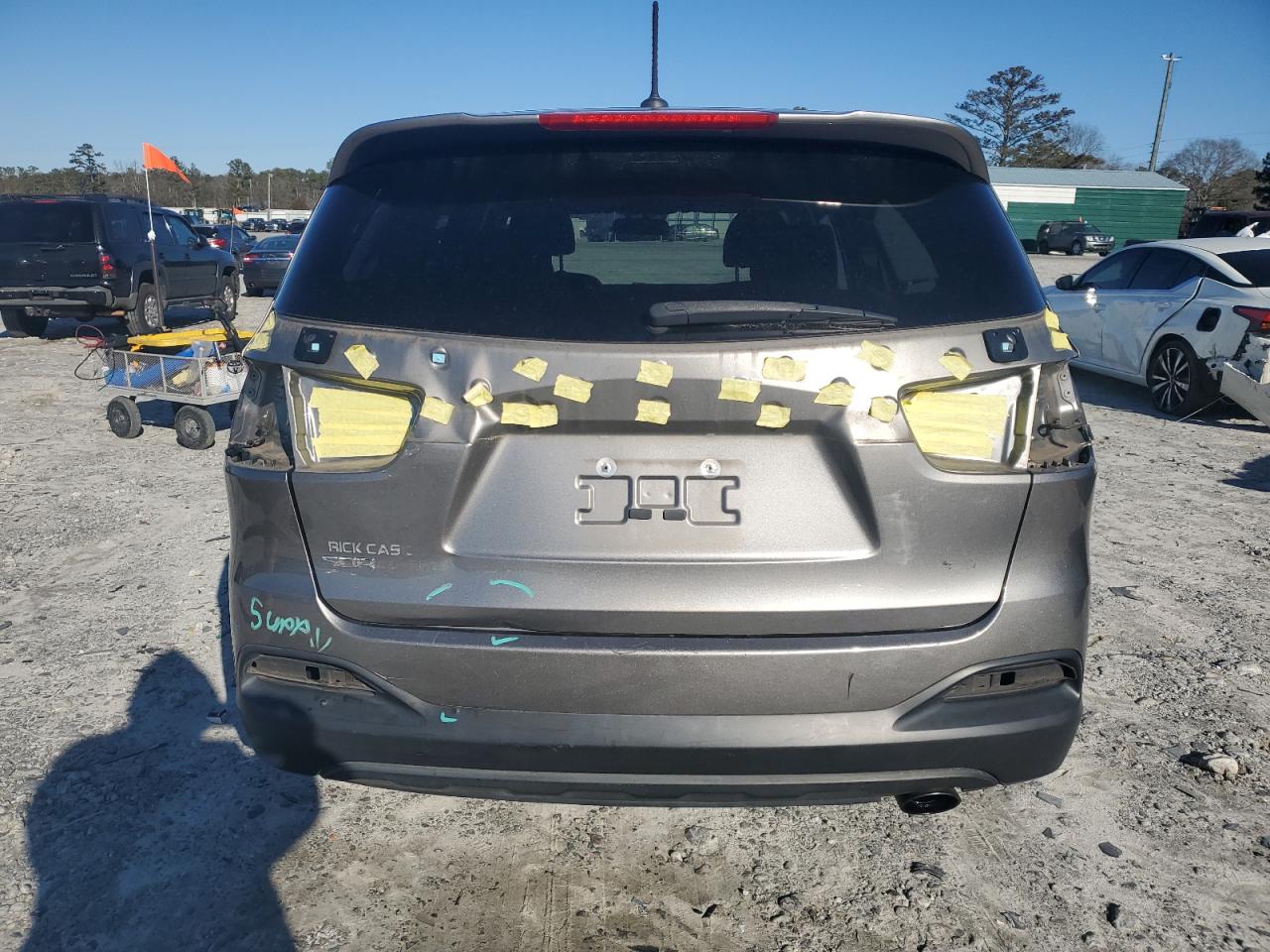 2018 KIA Sorento VIN 5XYPG4A32JG418551 Copart auction photo, rear end damage thumbnail 6