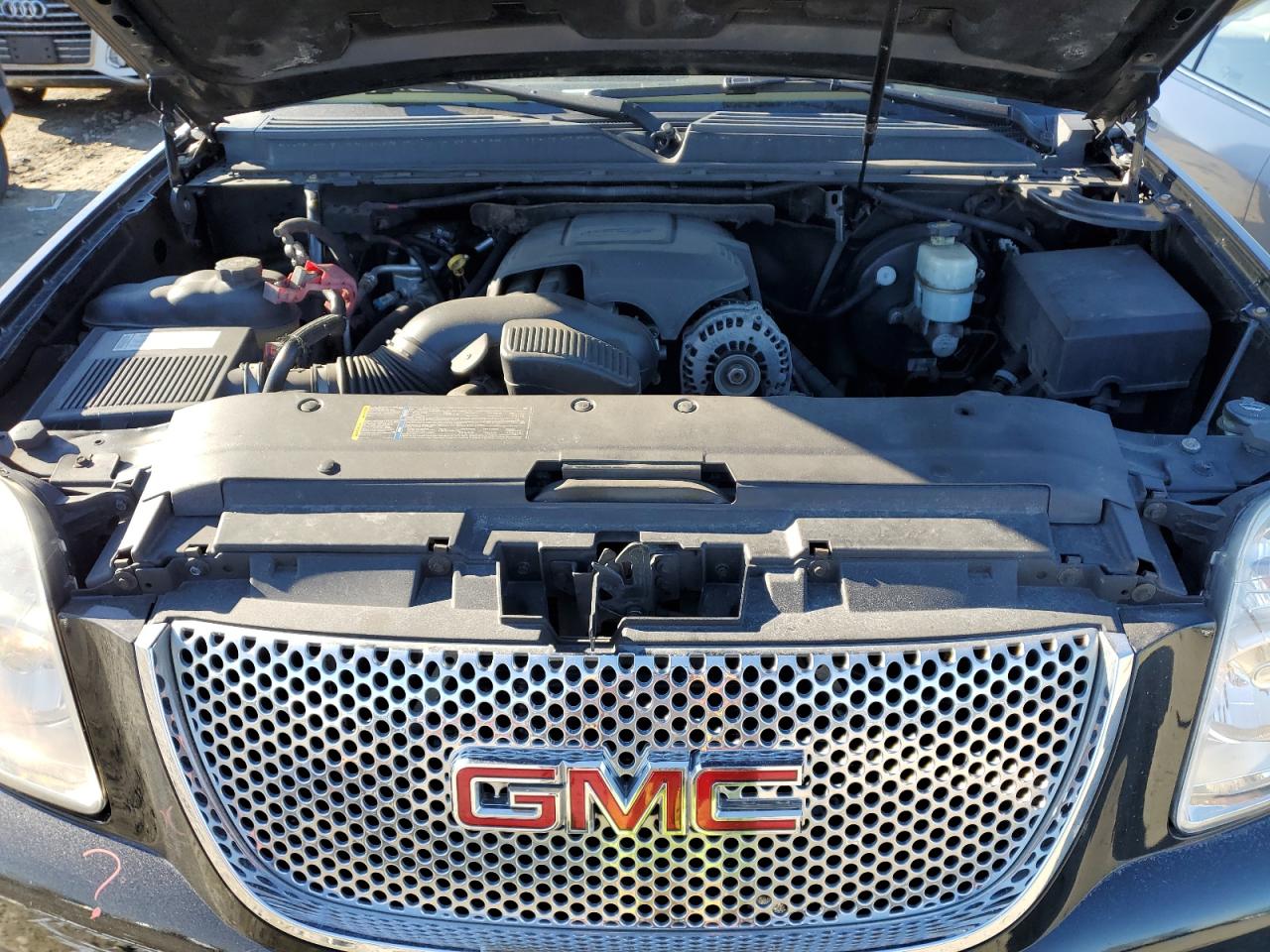 2007 GMC Yukon VIN 1GKFK63807J386582 Copart auction photo, side damage thumbnail 12
